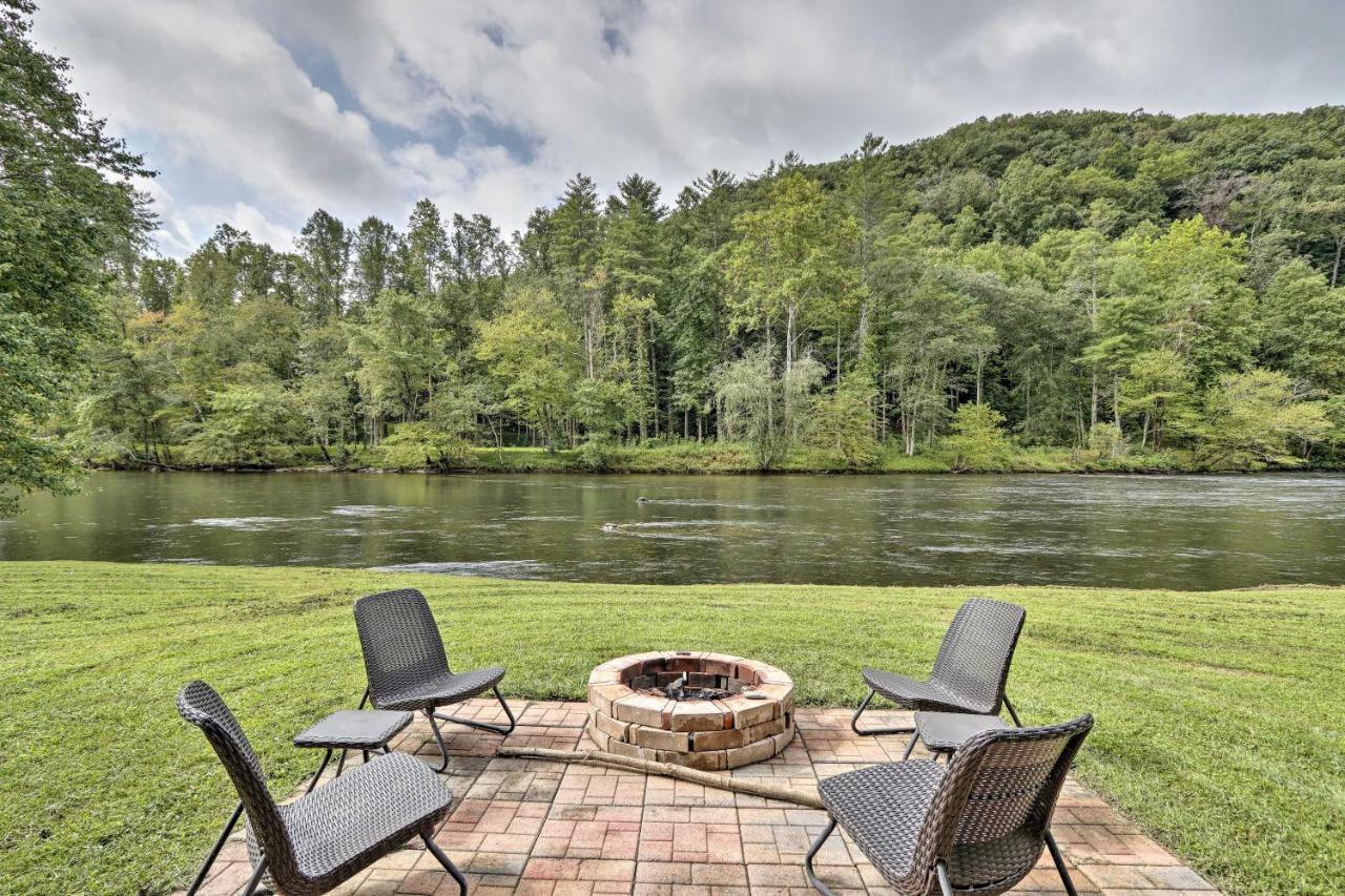 Rivers Edge - Ultimate Riverfront Getaway Hayesville エクステリア 写真